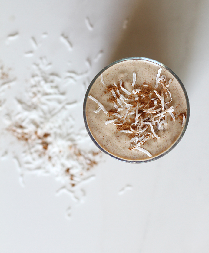 Almond-Date-Smoothie-With-Maca