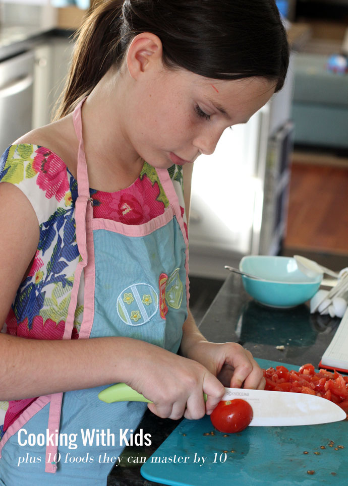 Cooking-with-kids-plus-10-foods-they-can-master-by-10