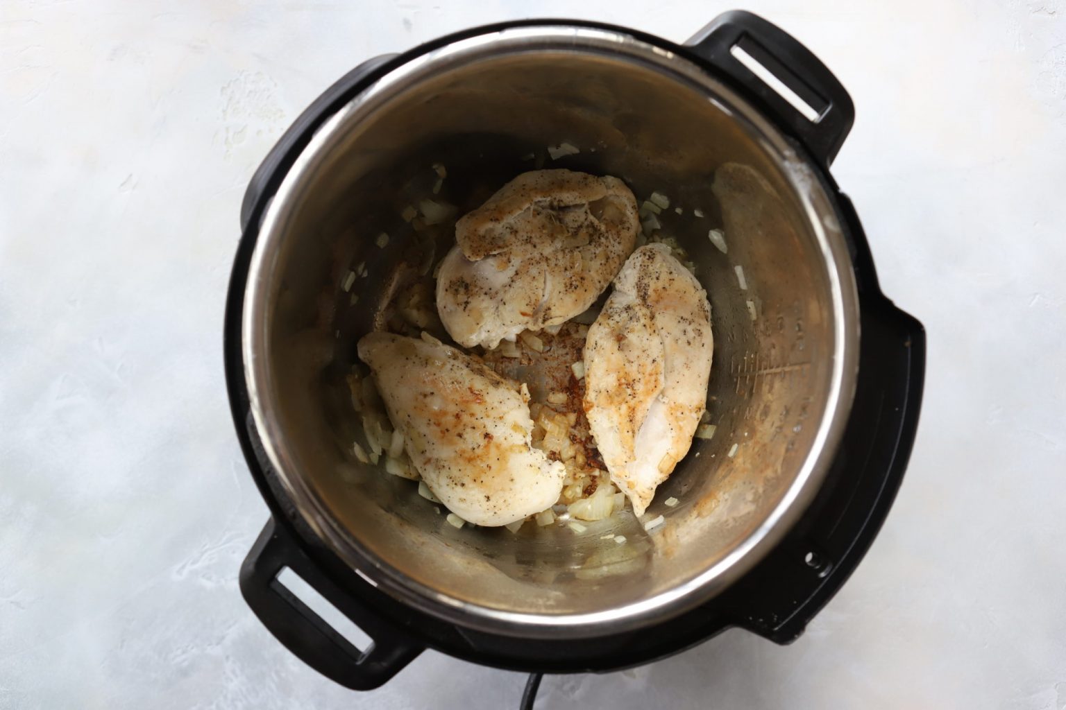 Instant Pot Chicken Alfredo Recipe (with Dairy Free Alfredo Sauce!)