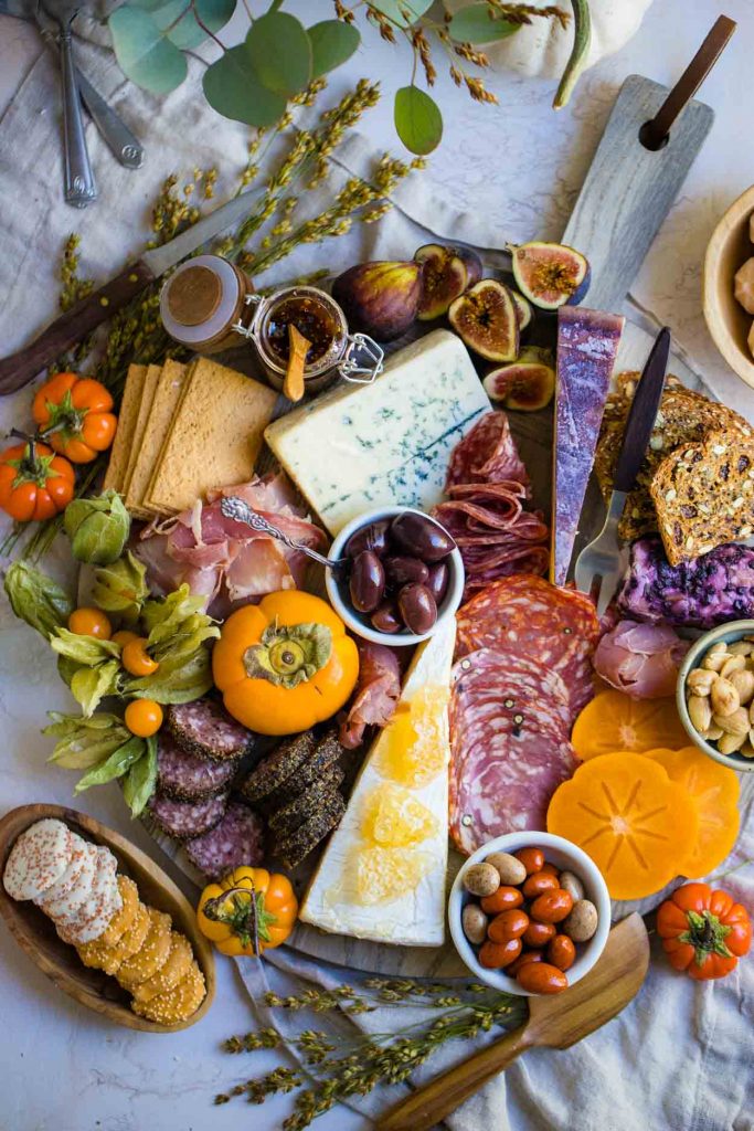 How To Make A Charcuterie Board (Your Guests Will Go Crazy For!)