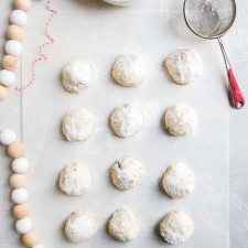 pecan snowball Christmas cookies