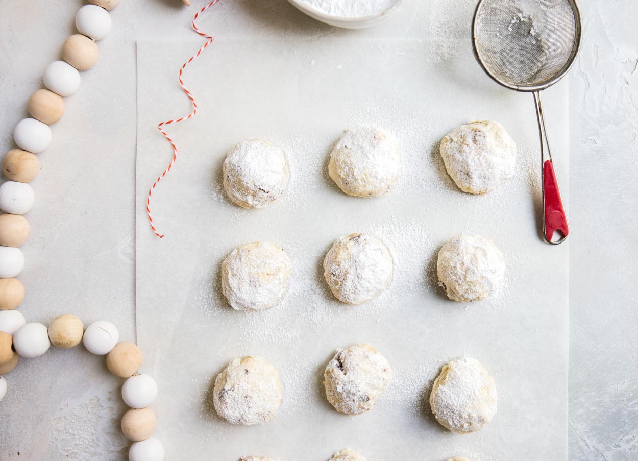 pecan snowball Christmas cookies