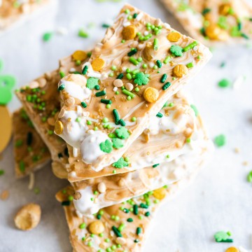 easy St. Patrick's Day dessert chocolate bark broken into pieces