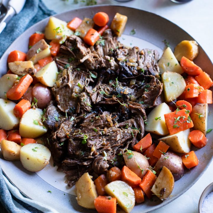 Top Round Roast in the Slow Cooker Howe We Live