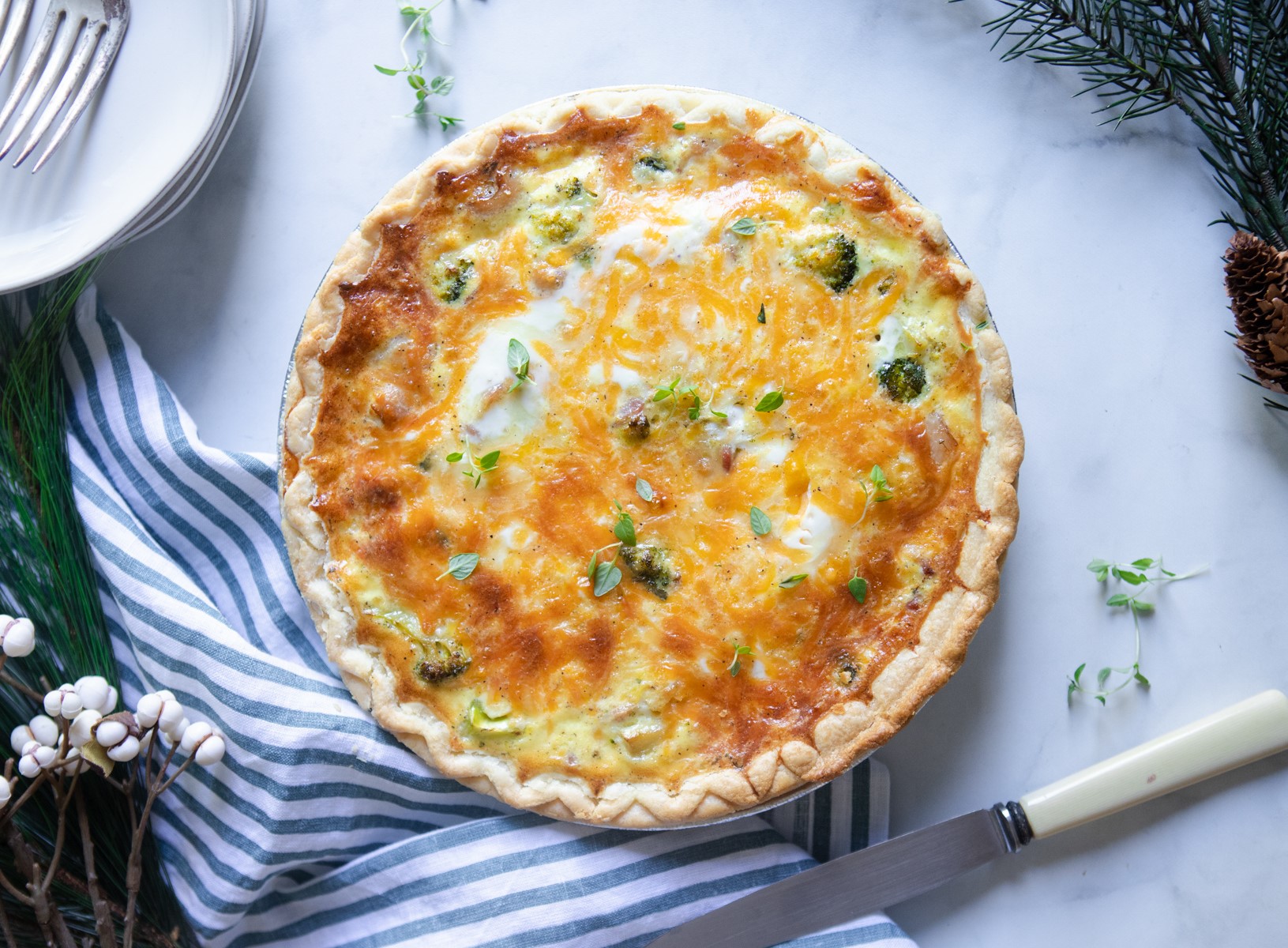 Breakfast Christmas Quiche - Howe We Live