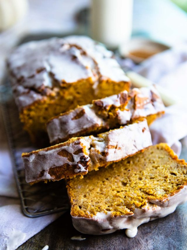 Healthier Pumpkin Banana Bread