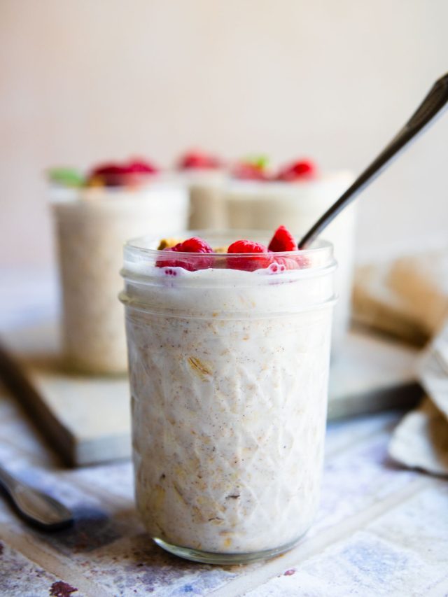 Strawberry Cheesecake Overnight Oats