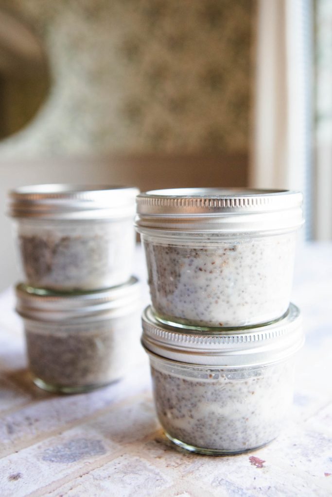 small 4 ounce mason jars with chia seed pudding